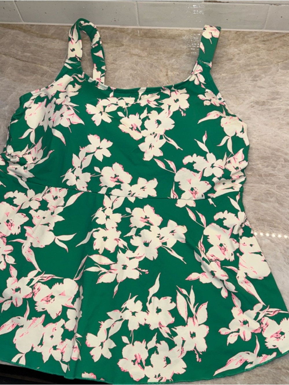Lands End Tankini Swimsuit Top Size 1X like new